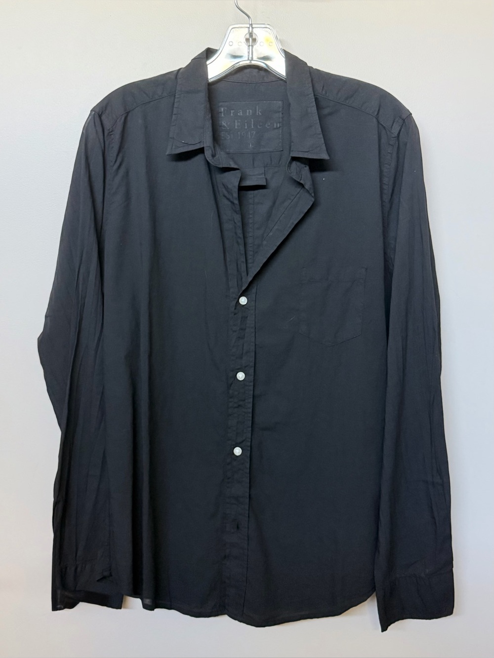 Frank & Eileen Black Long-Sleeve Button-Down Shirt